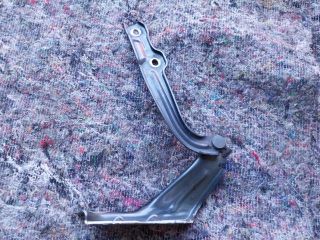 bontott SKODA OCTAVIA III Motorháztető Jobb Zsanér