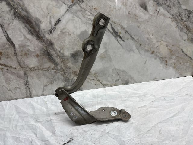 bontott SKODA OCTAVIA III Motorháztető Jobb Zsanér