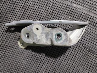 bontott SKODA OCTAVIA III Motorháztető Jobb Zsanér