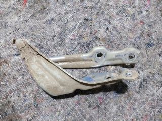 bontott SKODA OCTAVIA III Motorháztető Jobb Zsanér