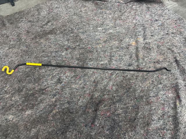 bontott SKODA OCTAVIA III Motorháztető Kitámasztó Rúd