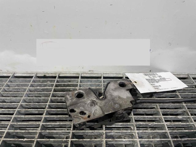 bontott SKODA OCTAVIA III Motorháztető Zárszerkezet