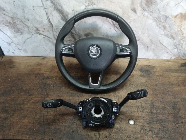 bontott SKODA OCTAVIA III Multikormány