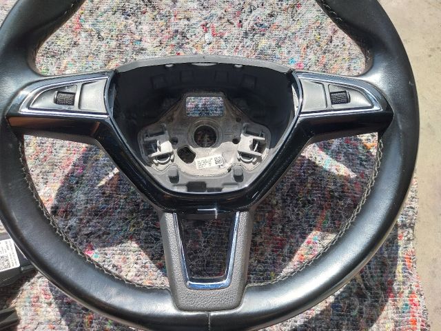 bontott SKODA OCTAVIA III Multikormány