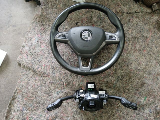 bontott SKODA OCTAVIA III Multikormány