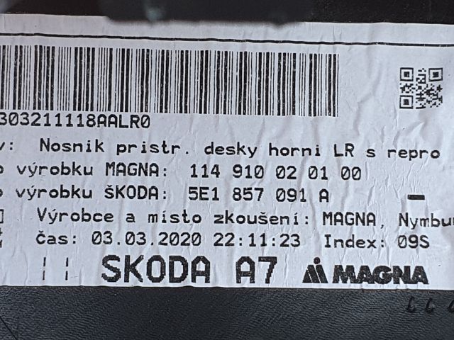 bontott SKODA OCTAVIA III Műszerfal Héj