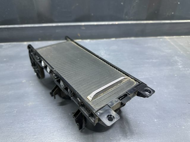 bontott SKODA OCTAVIA III Pohártartó