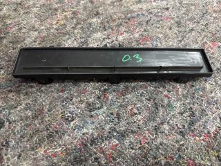 bontott SKODA OCTAVIA III Pollenszűrő Fedél