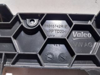 bontott SKODA OCTAVIA III Pollenszűrő Fedél