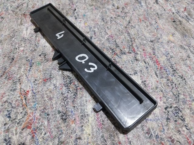 bontott SKODA OCTAVIA III Pollenszűrő Fedél