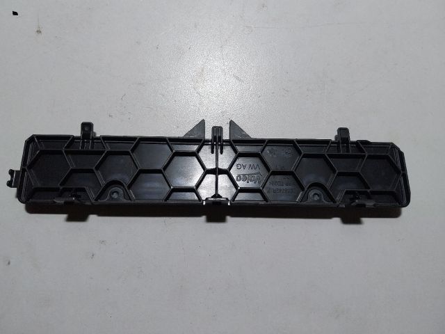 bontott SKODA OCTAVIA III Pollenszűrő Fedél