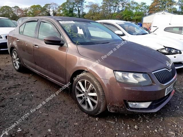 bontott SKODA OCTAVIA III Pozitív Kábel