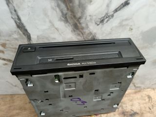 bontott SKODA OCTAVIA III Rádió / CD