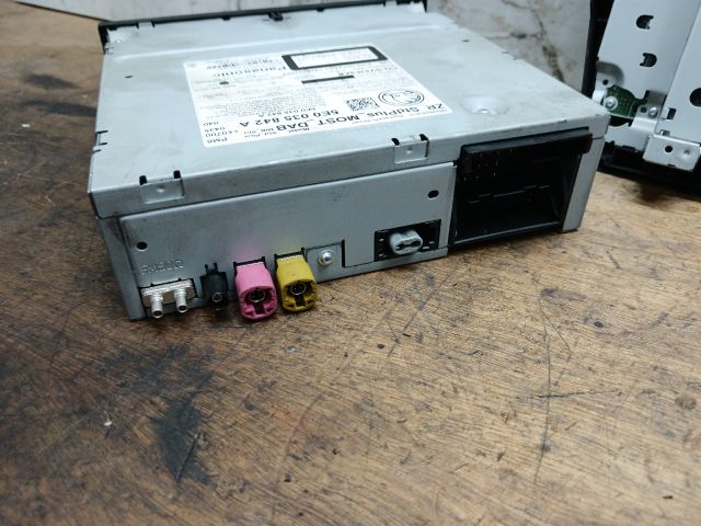 bontott SKODA OCTAVIA III Rádió / CD