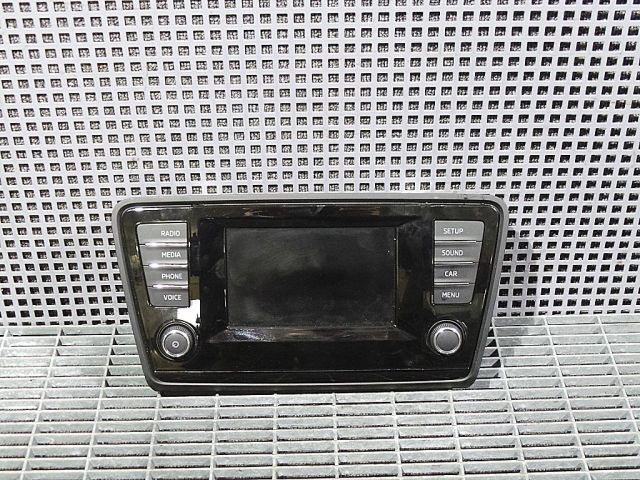 bontott SKODA OCTAVIA III Rádió / CD