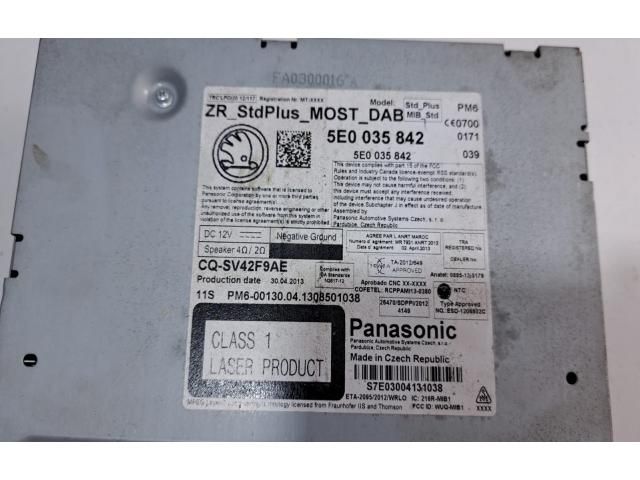 bontott SKODA OCTAVIA III Rádió / CD