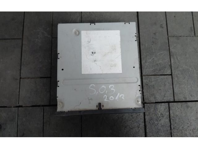 bontott SKODA OCTAVIA III Rádió / CD