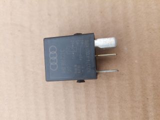 bontott SKODA OCTAVIA III Relé