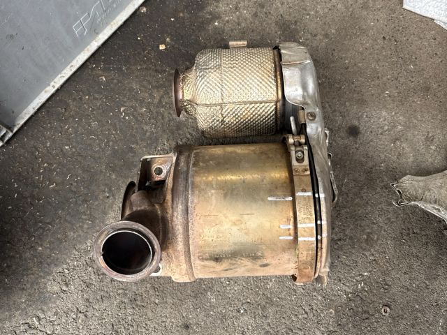 bontott SKODA OCTAVIA III Részecskeszűrő