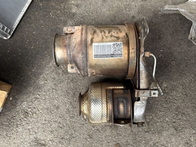 bontott SKODA OCTAVIA III Részecskeszűrő