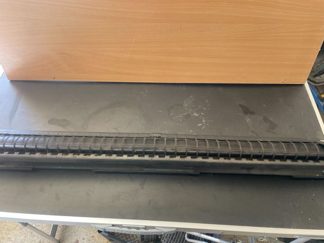 bontott SKODA OCTAVIA III Térelválasztó