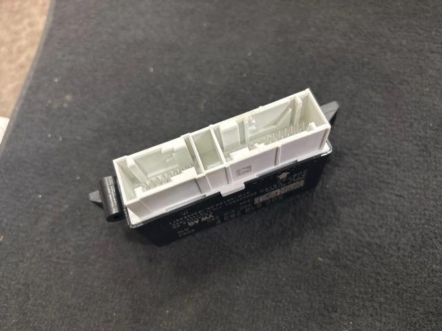 bontott SKODA OCTAVIA III Tolatóradar Elektronika