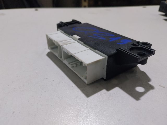 bontott SKODA OCTAVIA III Tolatóradar Elektronika