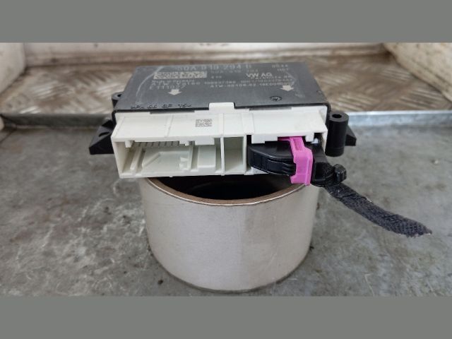 bontott SKODA OCTAVIA III Tolatóradar Elektronika