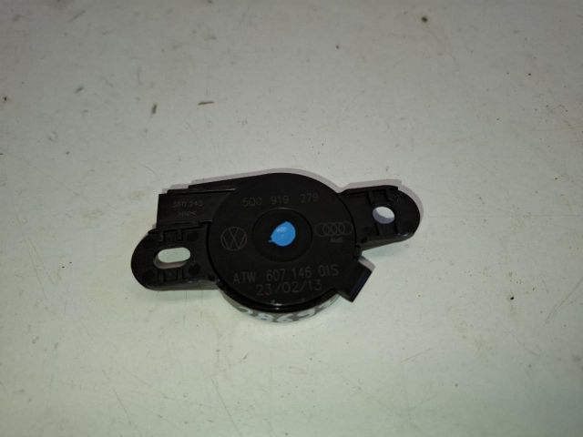 bontott SKODA OCTAVIA III Tolatóradar Hangszóró