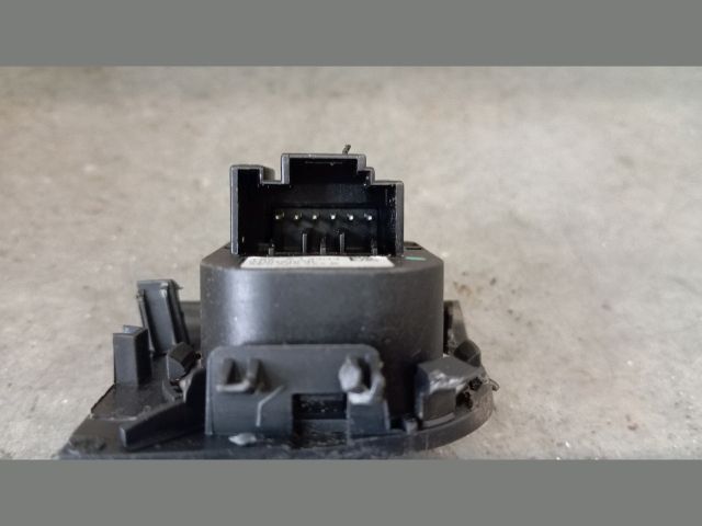 bontott SKODA OCTAVIA III Tükör Kapcsoló