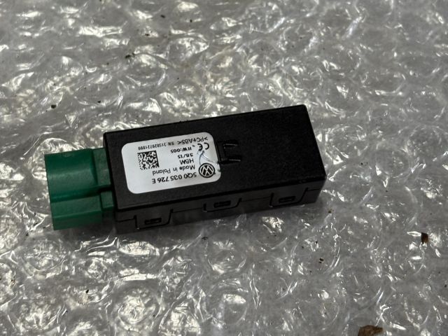 bontott SKODA OCTAVIA III USB Aljzat