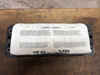 bontott SKODA OCTAVIA III Utasoldali Légzsák