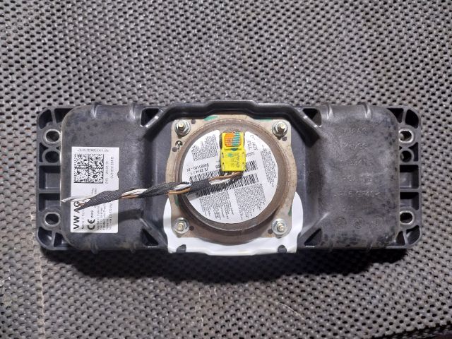 bontott SKODA OCTAVIA III Utasoldali Légzsák