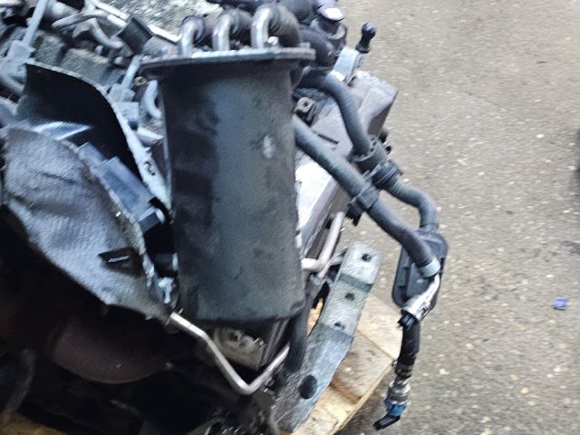 bontott SKODA OCTAVIA III Üzemanyagszűrő Ház