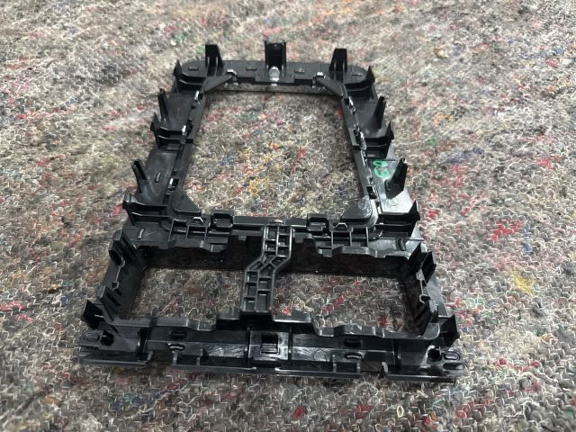 bontott SKODA OCTAVIA III Váltókar Keret