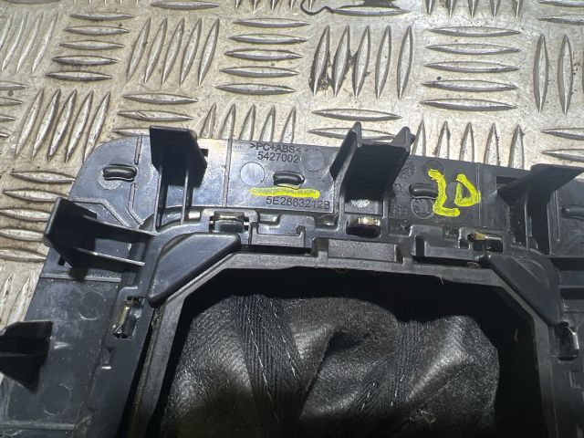 bontott SKODA OCTAVIA III Váltókar Keret