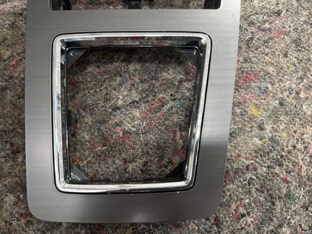 bontott SKODA OCTAVIA III Váltókar Keret