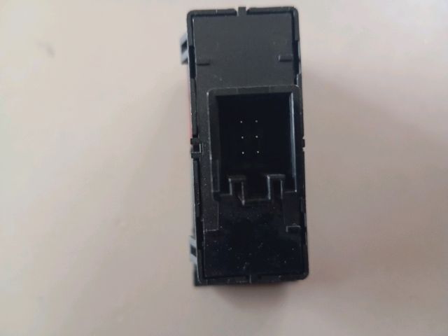 bontott SKODA OCTAVIA III Vészvillogó Kapcsoló