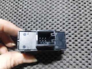 bontott SKODA OCTAVIA III Vészvillogó Kapcsoló