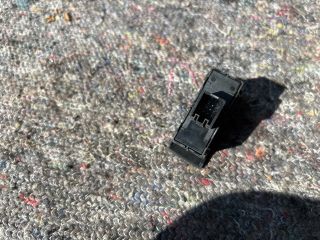 bontott SKODA OCTAVIA III Vészvillogó Kapcsoló