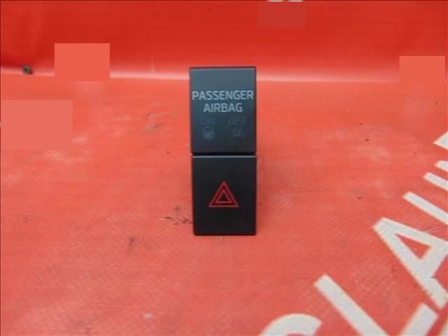 bontott SKODA OCTAVIA III Vészvillogó Kapcsoló