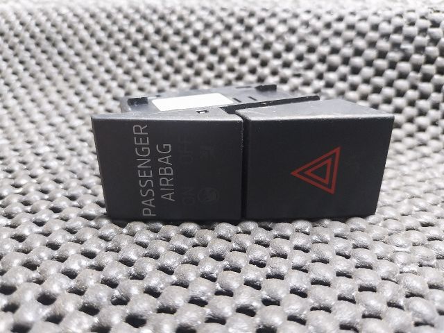 bontott SKODA OCTAVIA III Vészvillogó Kapcsoló