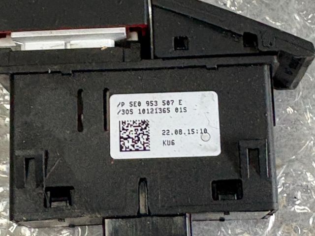 bontott SKODA OCTAVIA III Vészvillogó Kapcsoló