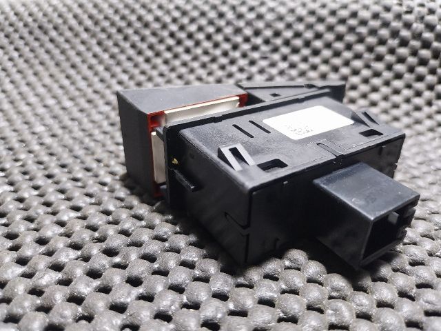 bontott SKODA OCTAVIA III Vészvillogó Kapcsoló