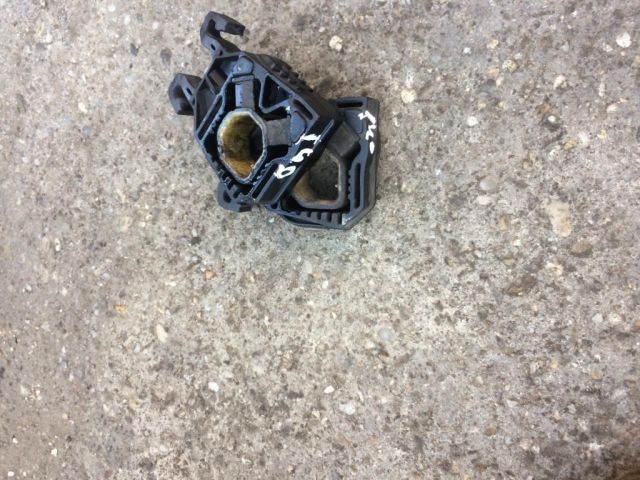 bontott SKODA OCTAVIA III Vízhűtő Radiátor Tartó