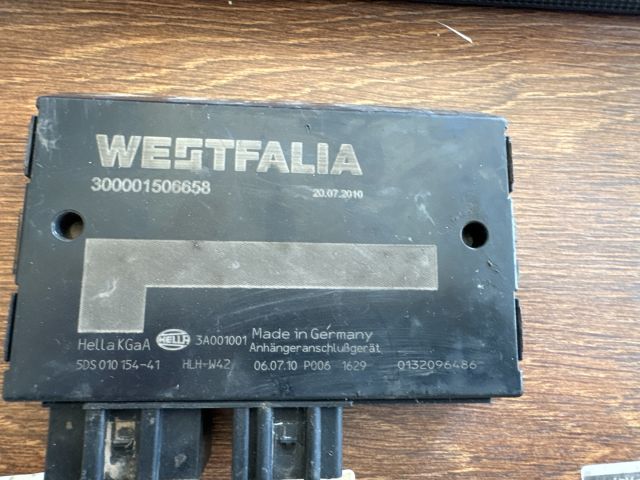 bontott SKODA OCTAVIA III Vonóhorog Elektronika