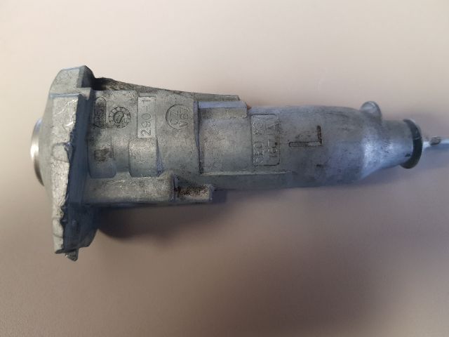 bontott SKODA OCTAVIA III Zárbetét Szett