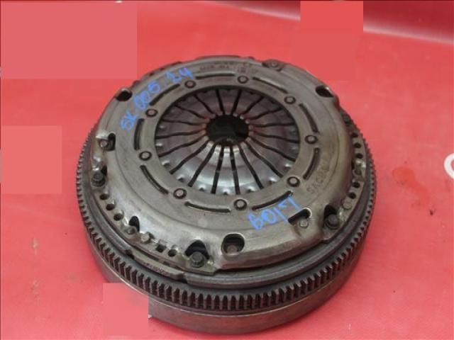 bontott SKODA OCTAVIA IV Kuplung Szett (Szerkezet, Tárcsa)