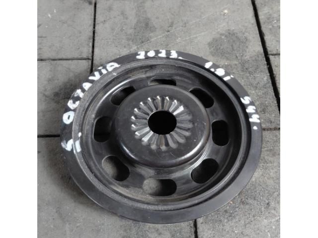 bontott SKODA OCTAVIA IV Főtengely Szíjtárcsa