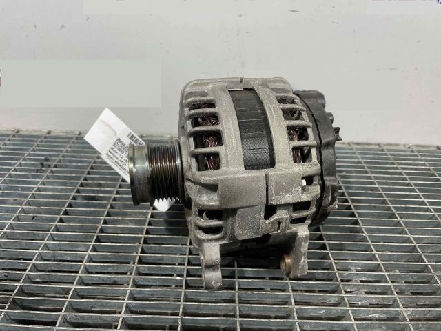 bontott SKODA OCTAVIA IV Generátor